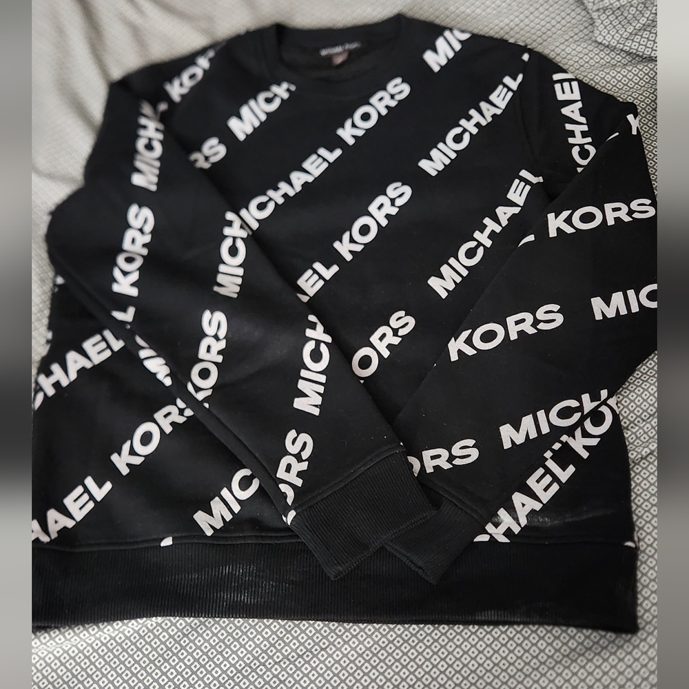 Michael Kors sweat shirt